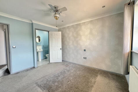 Bedroom 1 Priory