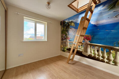 Bedroom 4 Priory