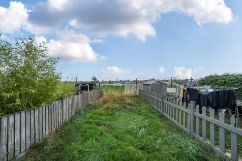 1370896-6-68f6562856b03