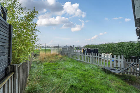 1370896-5-68f655d70ced8