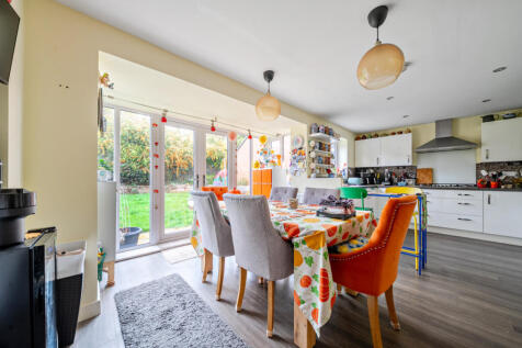 1375045-18-690888e240a43