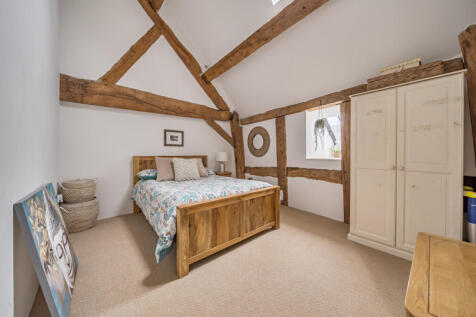 1375073-7-690a38b3689e2