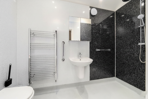 shower 2 holmer manor