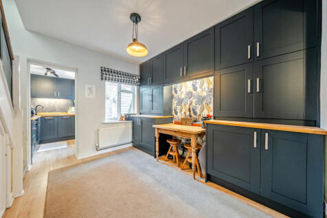 1386201-6-6929729be4f59