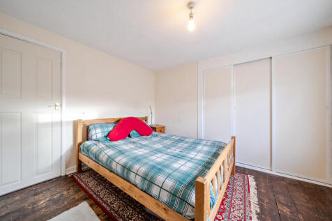 1386201-19-692973777715e