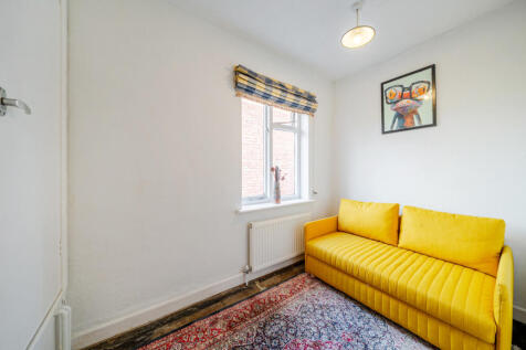 1386201-22-692973b44e4a7