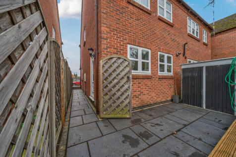 1384629-27-69298f4c1dd58