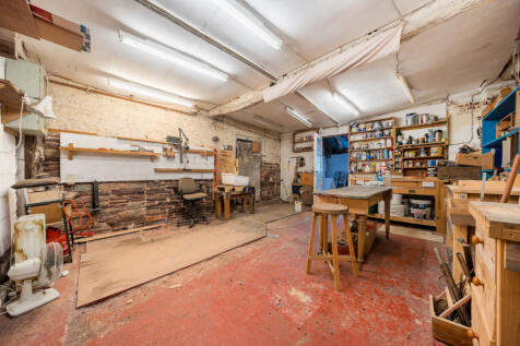 1388822-7-6941a07c6c54b