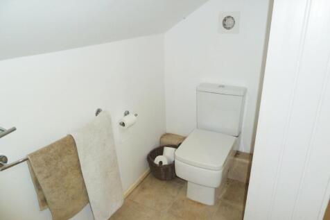 FF shower room