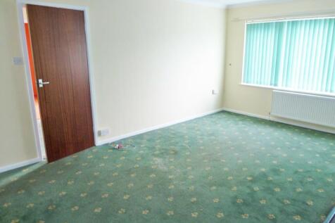 Good size Lounge