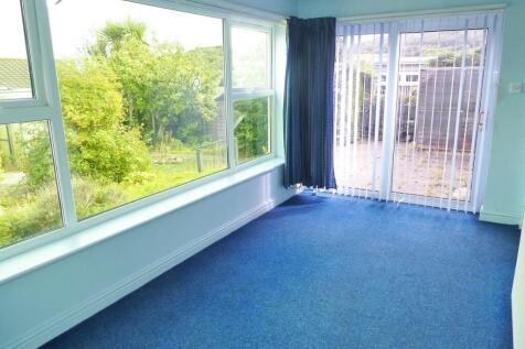 Open plan dining rm 