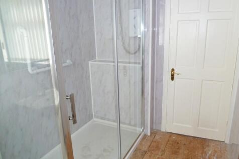 Shower cubicle