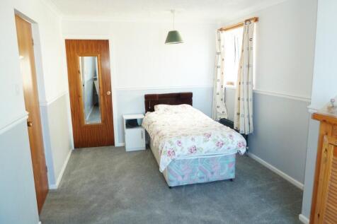 Bedroom 2 with view