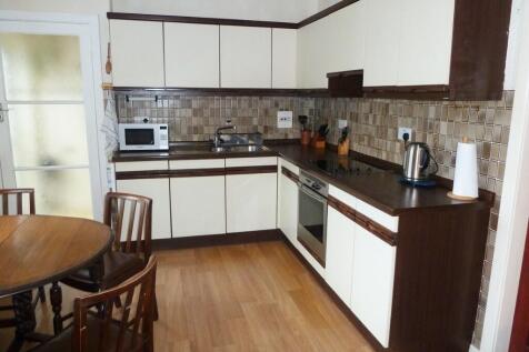 Fitted Kitchen area