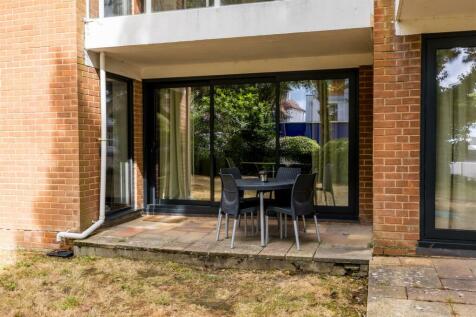 Apt2MarinaCourt-28.jpg