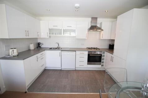Kitchen.JPG