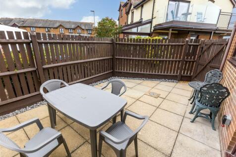 TradeWinds103LabradorDrive-25print.jpg