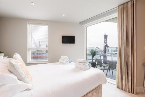 5HarbourLofts-20web300.jpg