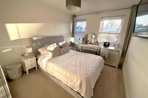 Bedroom 2.jpg