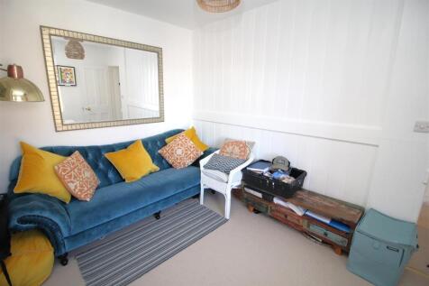 bedroom 3 c.JPG