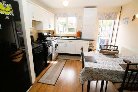 kitchen .JPG