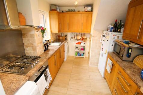 kitchen 2.JPG
