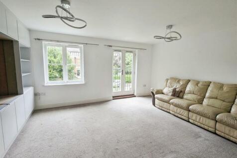 Lounge/Bedroom Six