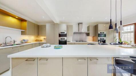 Pramukh Krupa, Chorleywood Road - zO5XYUrt4win1r7H