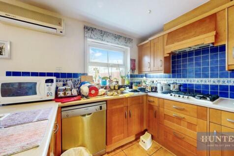13 Chilcott Close - U979XSO8w04FSM2ijDL2.jpg
