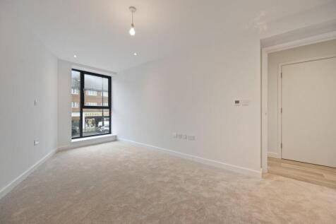 RC- bejoux court- flat 17- bedroom 6 (1).JPG
