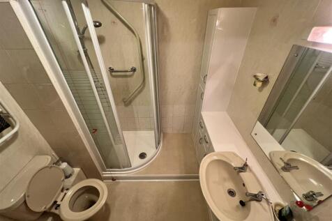 Shower Room.jpeg