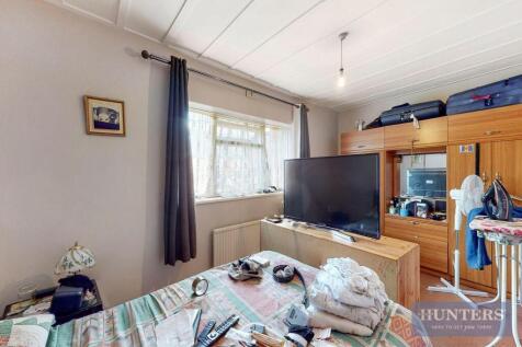 5 TOWER ROAD - APBp1MzllYv42IIrUYAB.jpg