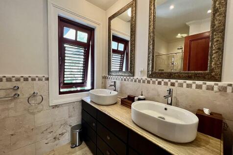 Claridges Villa 10