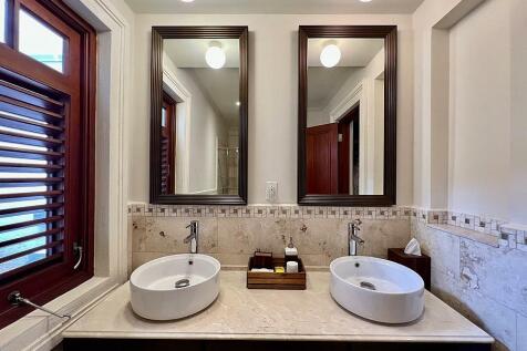 Claridges Villa 10