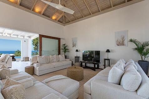 Sundeck House