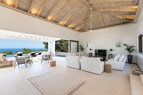 Sundeck House