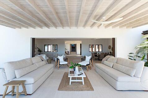 Sundeck House