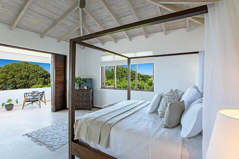 Sundeck House