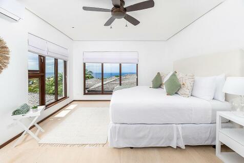 Sundeck House