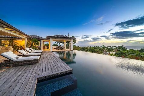 Sundeck House
