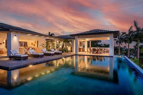 Sundeck House