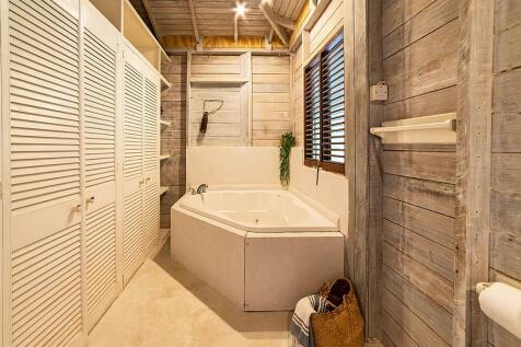 Eco Lodge