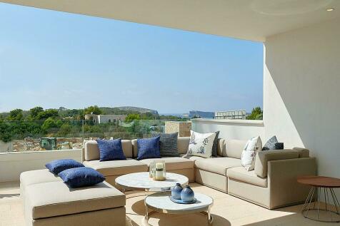 6 bedroom villa for sale in Cala Comte