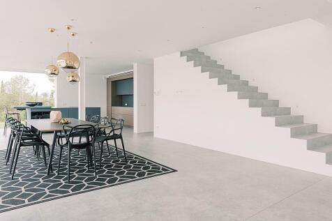 Modernistic 7 bedroom countryside property for sale