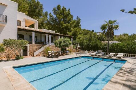 Villa with Tourist Licence for sale in Ibiza
