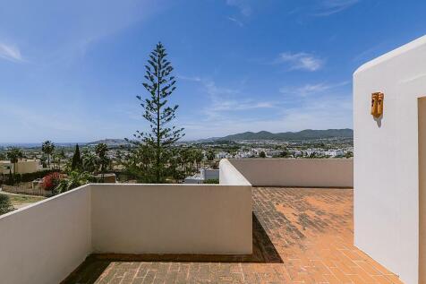 Villa with Tourist Licence for sale in Ibiza