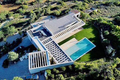 Contemporary masterpiece for sale Algarve