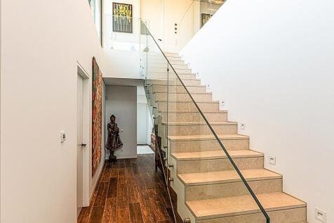 Contemporary masterpiece for sale Algarve