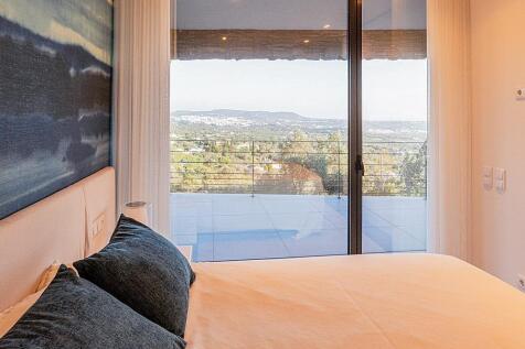 Contemporary masterpiece for sale Algarve