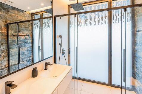 Contemporary masterpiece for sale Algarve